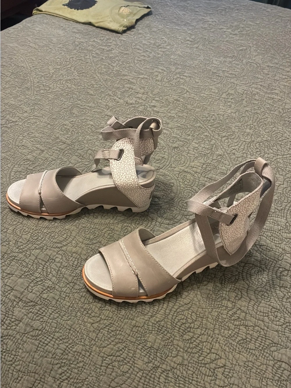 Sorel Women's Wedge Sandals in Light Taupe